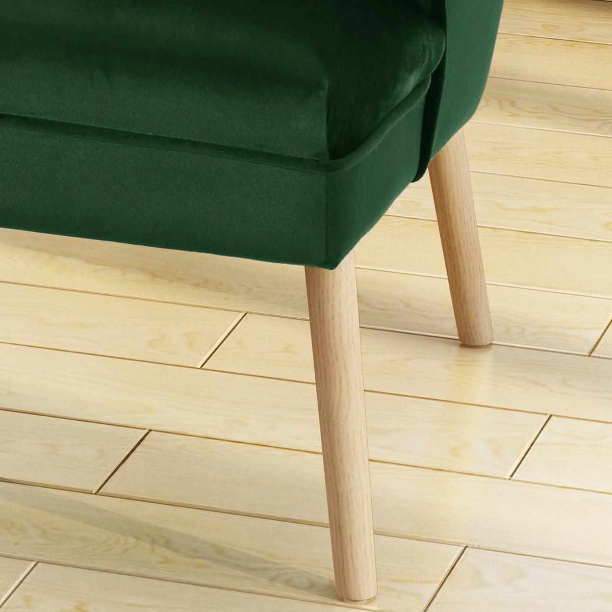 Mid Century Velvet Club Chair Q72788