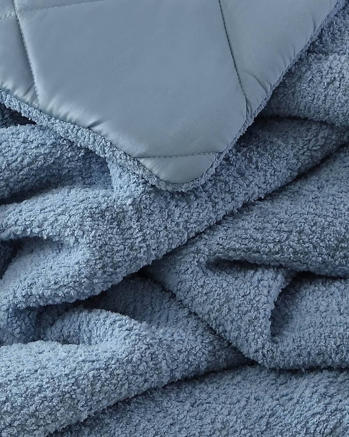 White King Comforter Z9082
