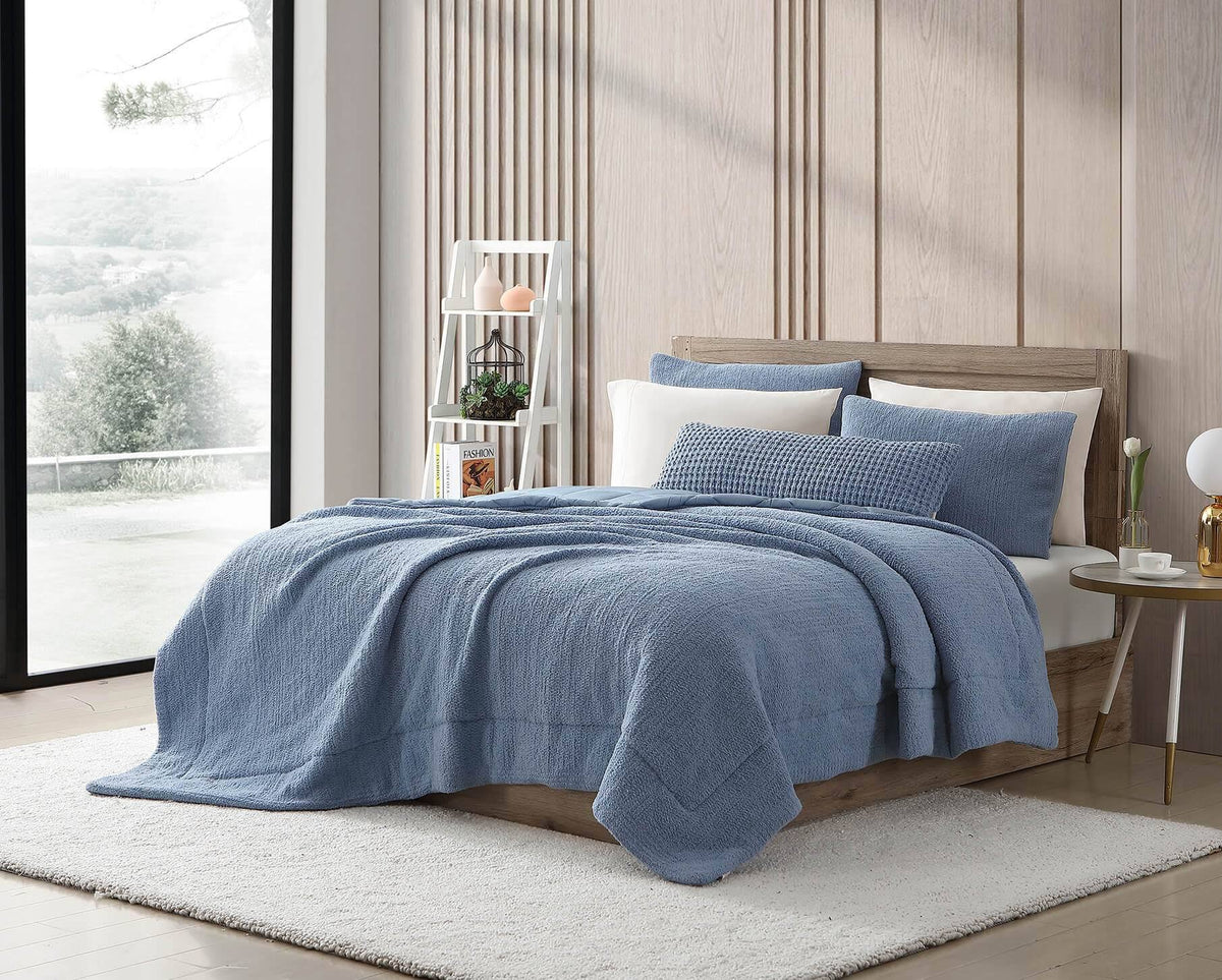 White King Comforter Z9082