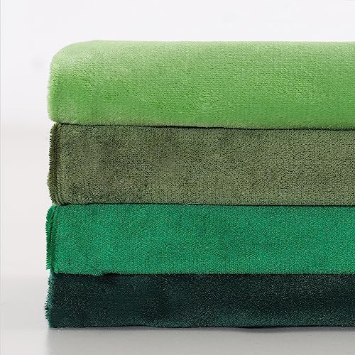 Set of 4 Velvet Decorative Throw Pillow Covers British Green 18 x 18 Inch Y70323