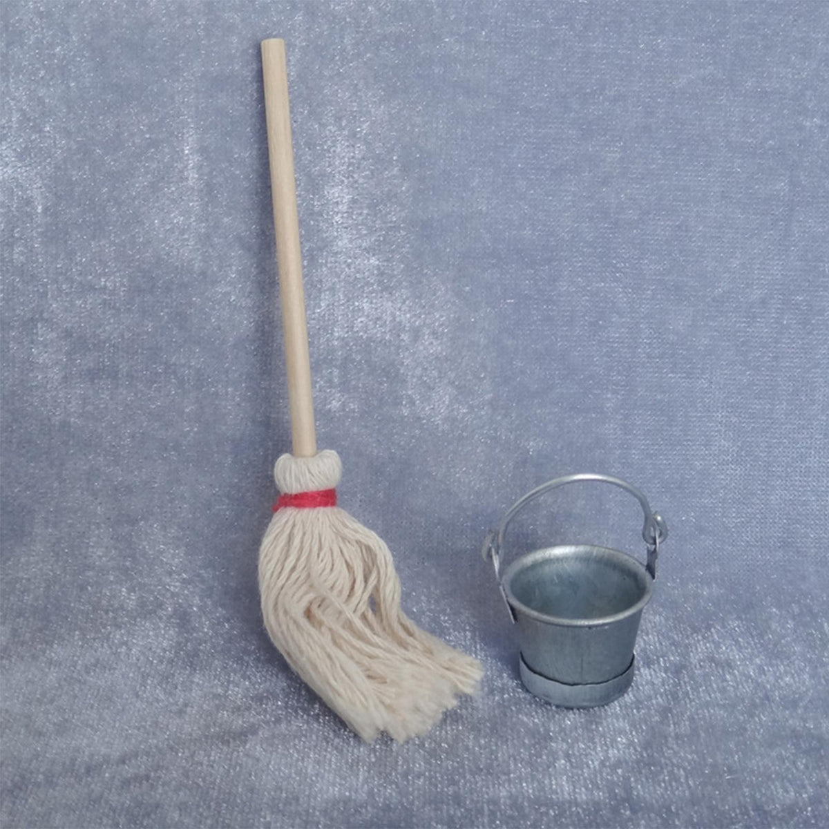 1:12 Scale Dollhouse Bathroom Cleaning Tool Set E625